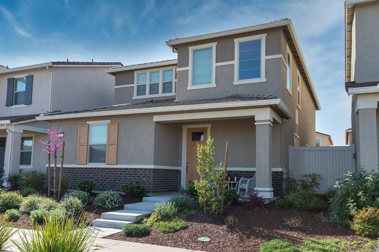 1712 S Breezy Meadow Drive