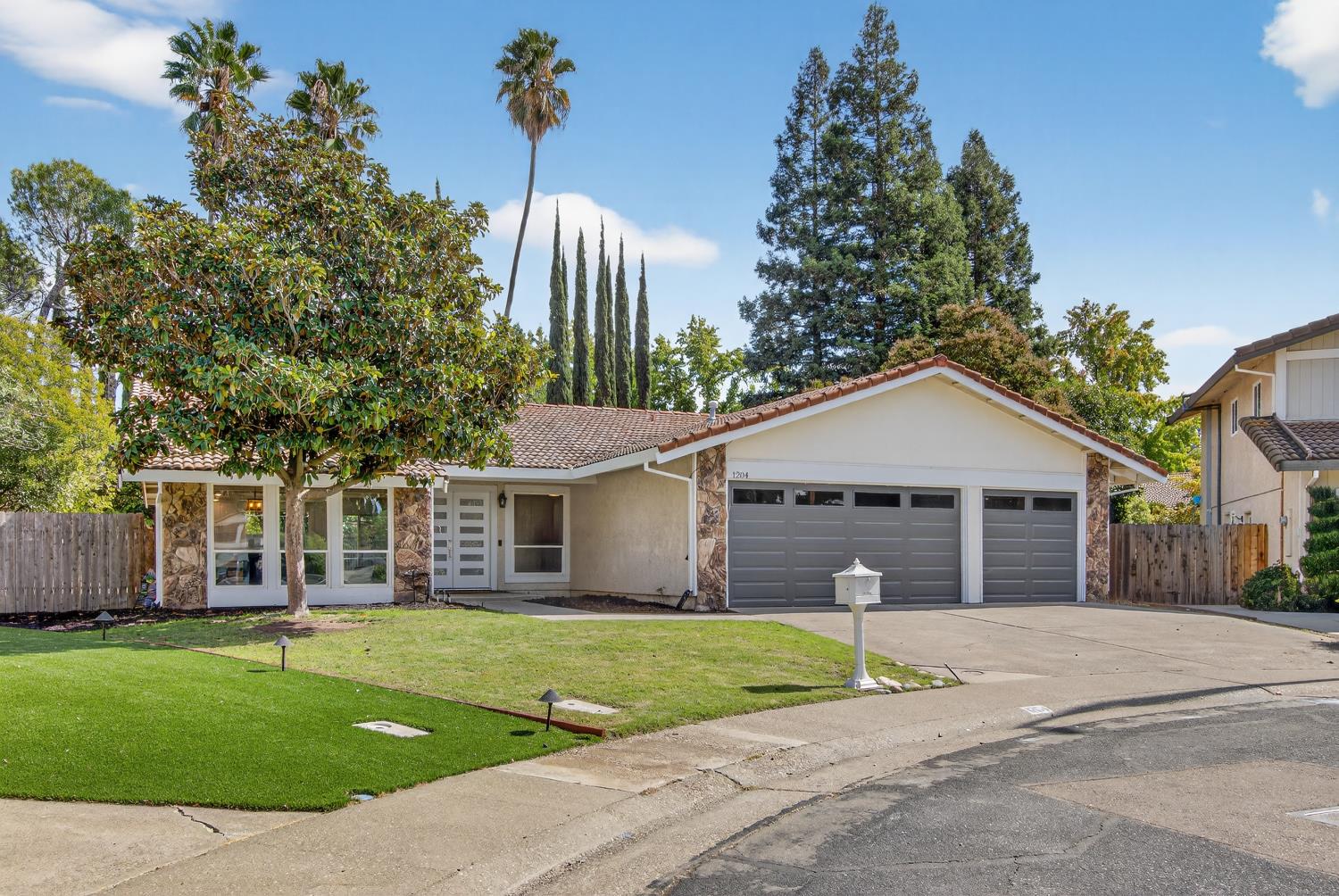 1204 Harvard Court