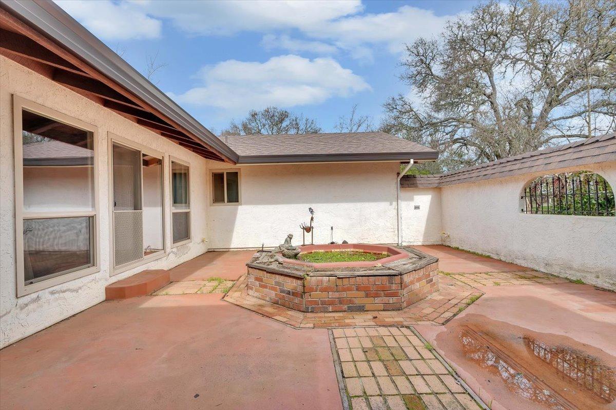 12076 Prairie Creek Lane