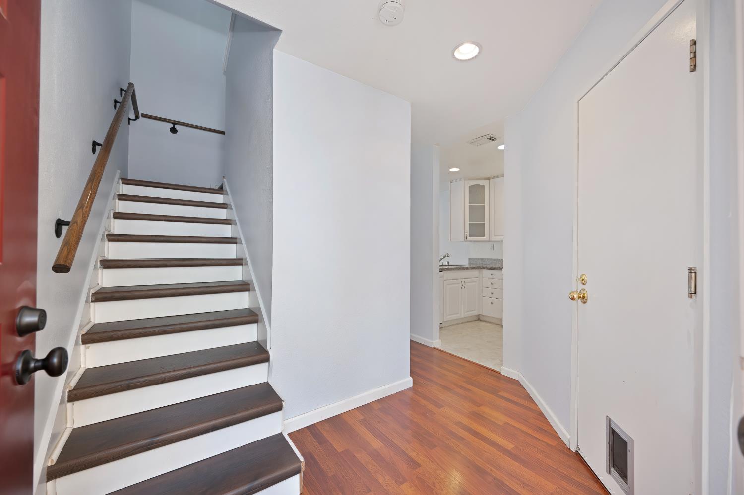 5627 Walnut Avenue 24