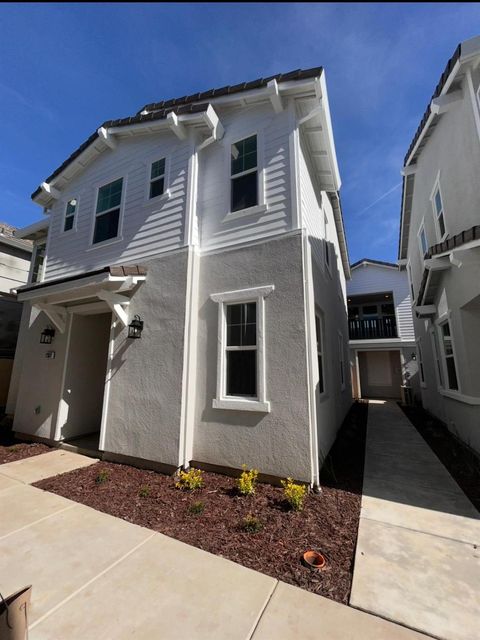 17357 Atwater Drive Lathrop CA 95330