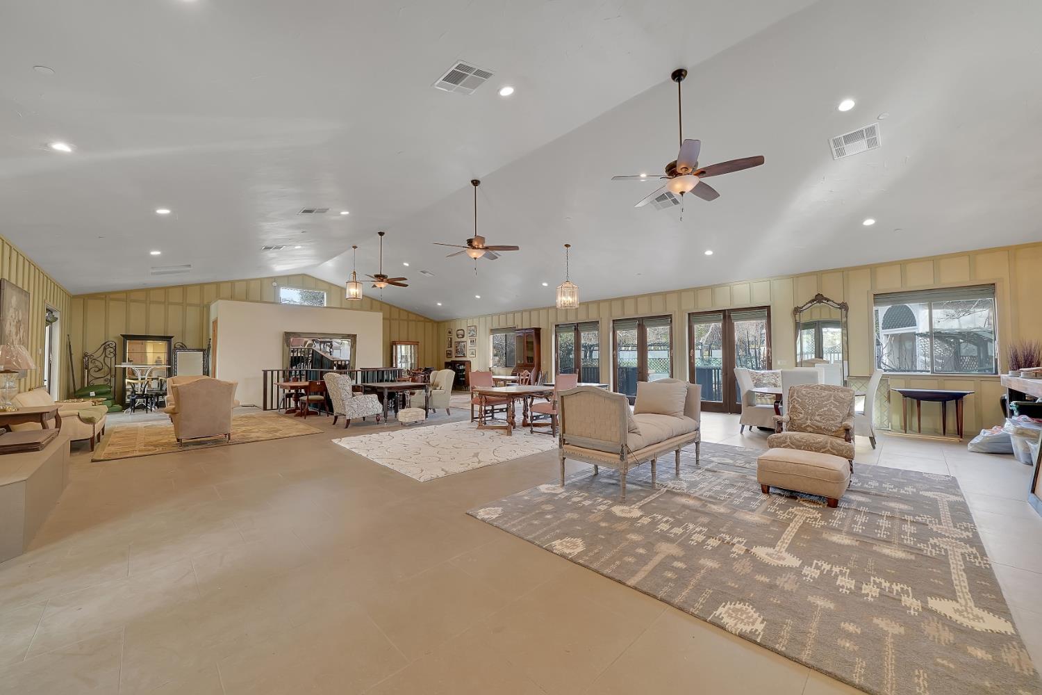 21645 Parrotts Ferry Rd