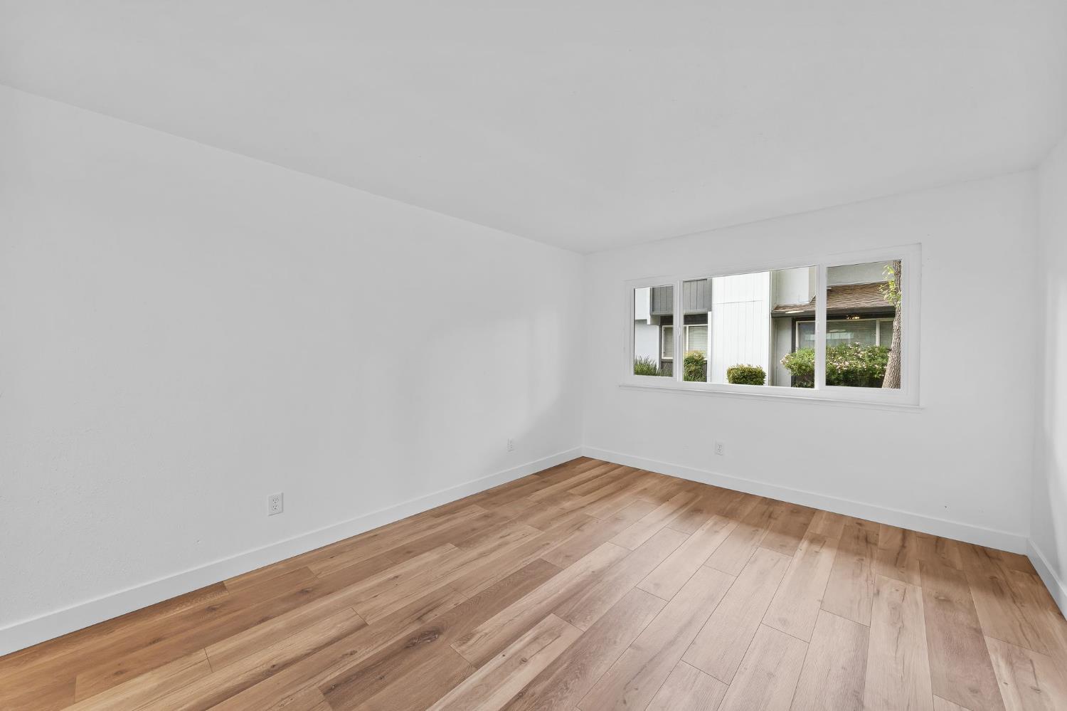 5034 Greenberry Drive