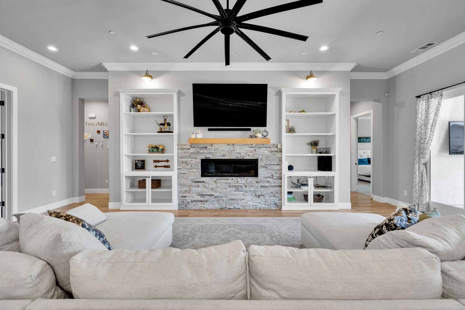 2180 Antinori Way