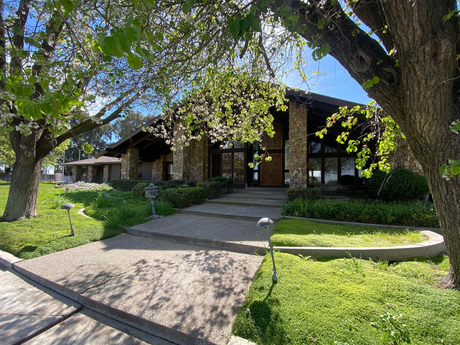 24916 S Manteca Road