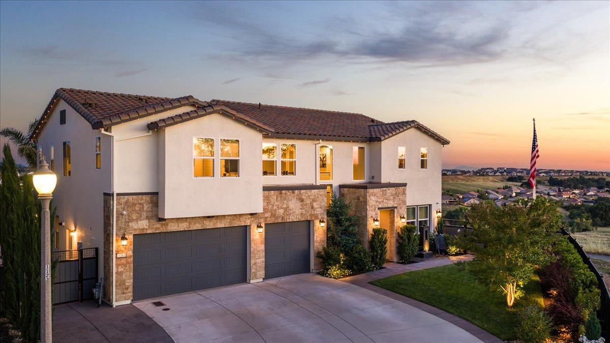 3285 Sofia Drive