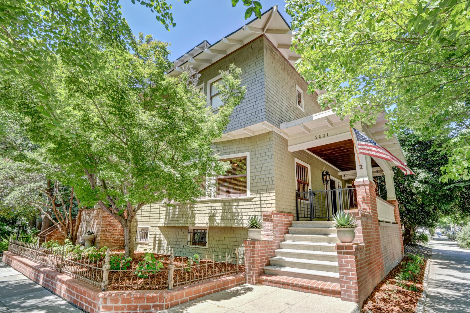 2531 H Street