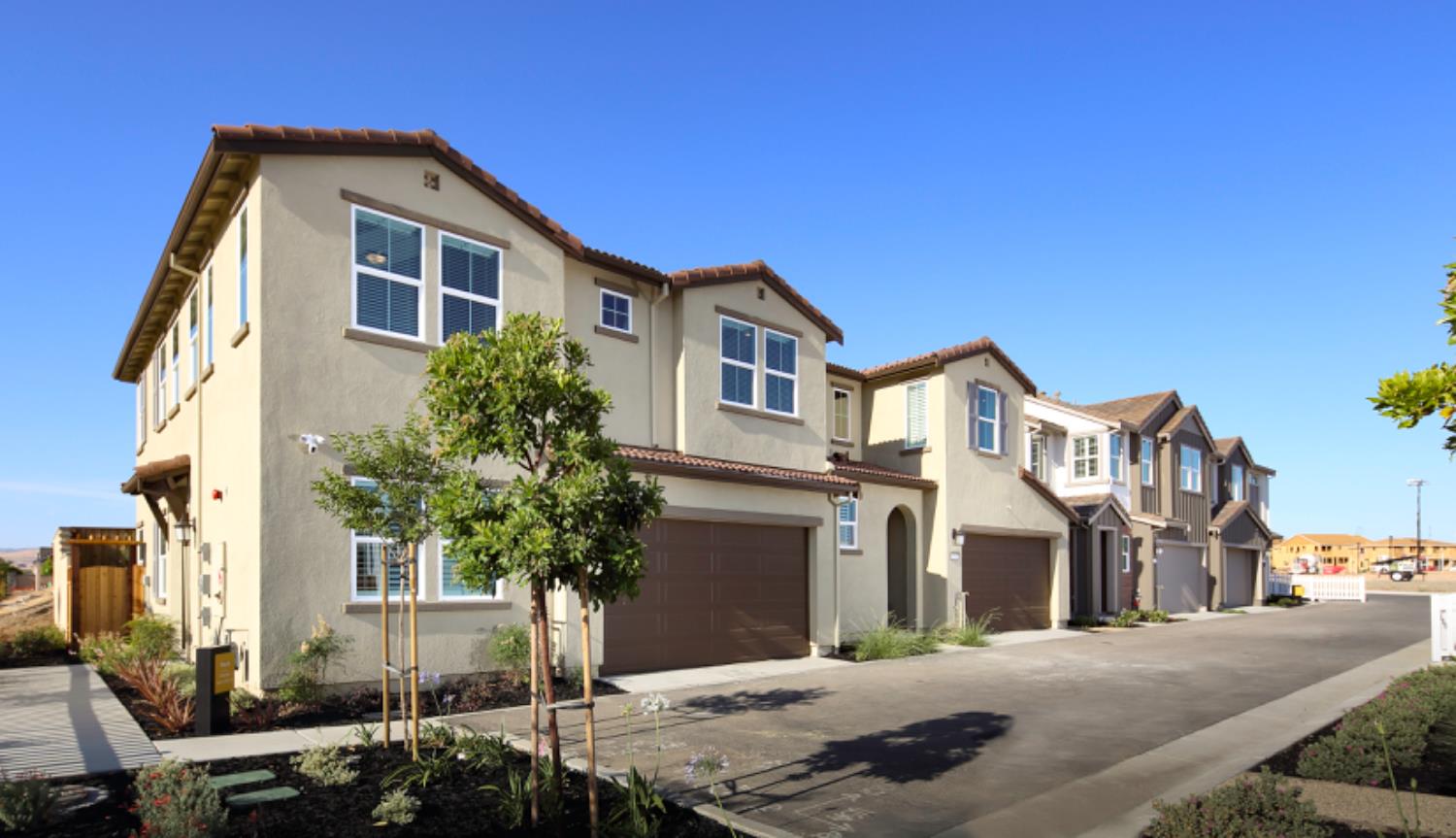 1371 S Central Parkway