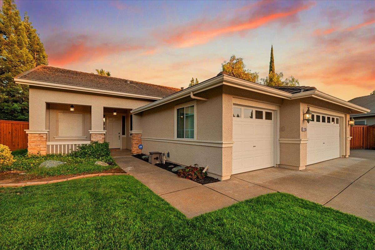 2135 Mayall Court