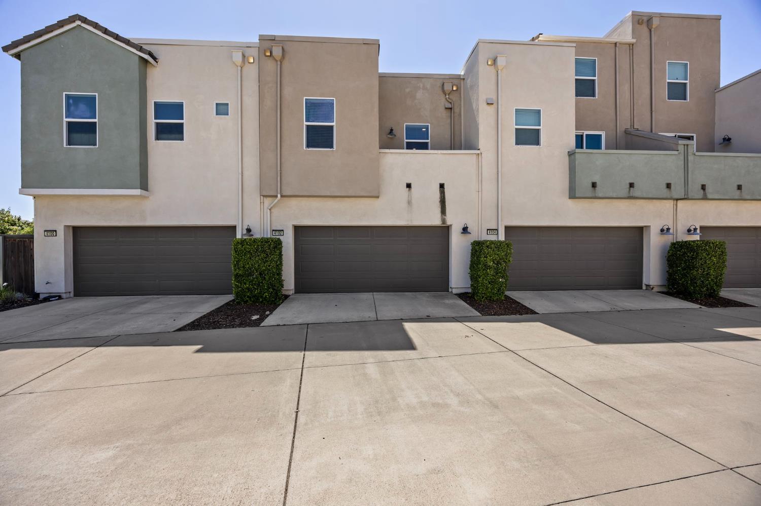 4102 Beechcraft Way
