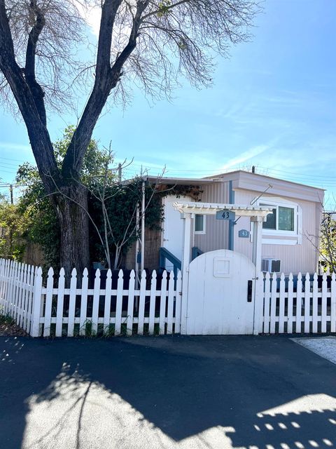 6132 Main Avenue 43 Orangevale CA 95662