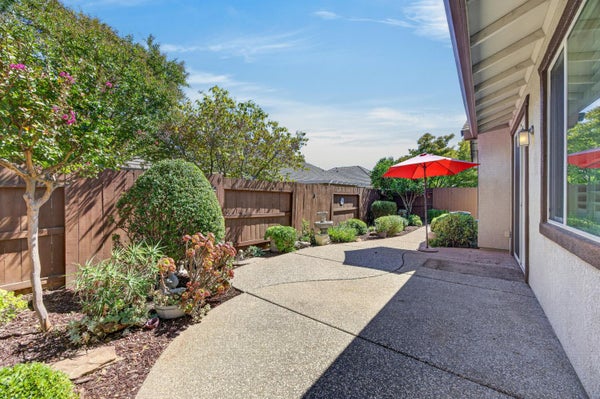 9963 SHEFFIELD WAY, ELK GROVE, CA 95757 - Image bd043bd3241ffa4c5bc8eca3b5b3afcd/1154516511