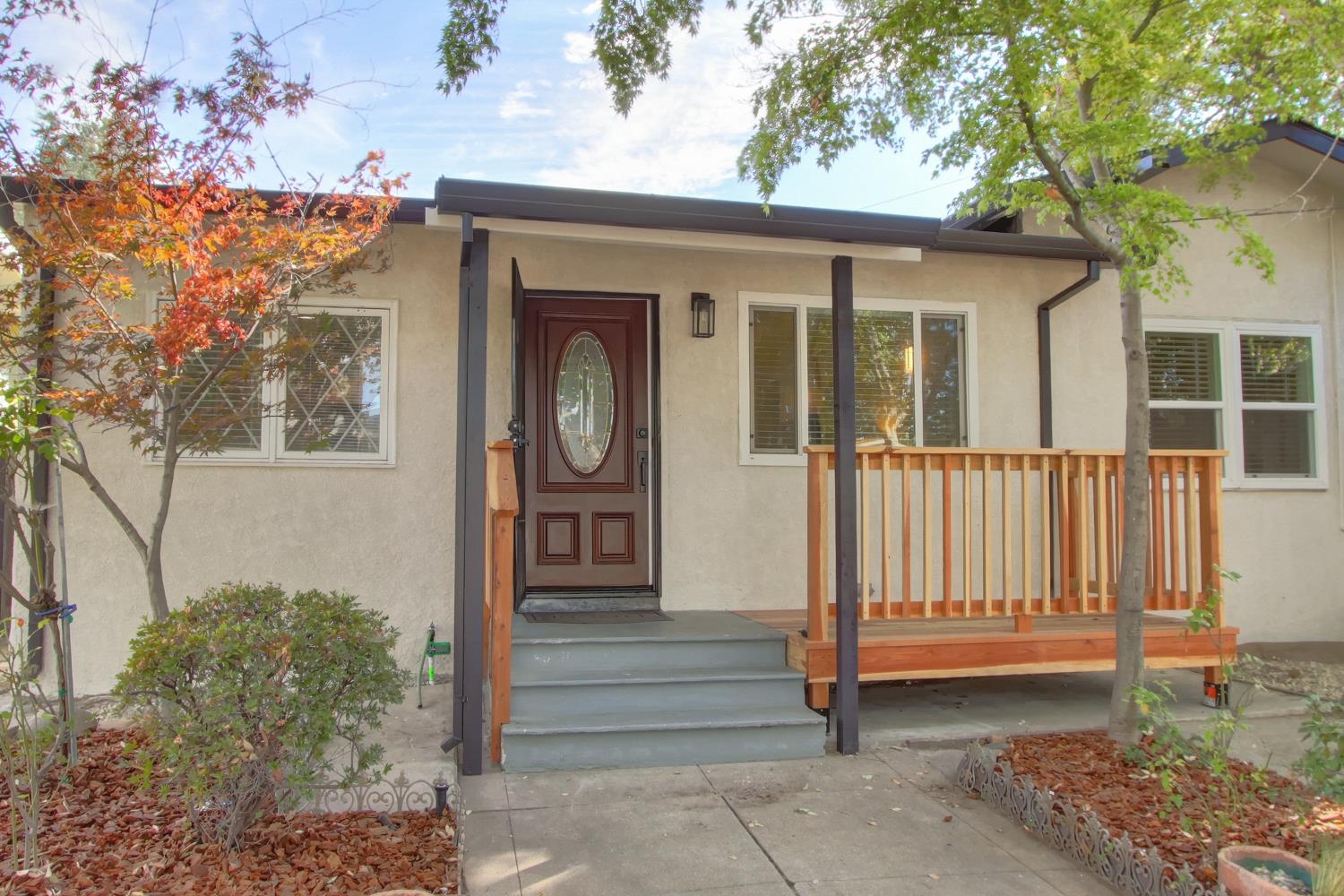 2038 Markham Way