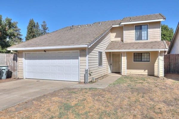 2301 MANOR OAK DR, MODESTO, CA 95355 - Image bd4d2d76bcaacdea89a60aaf78191a50/3520665219