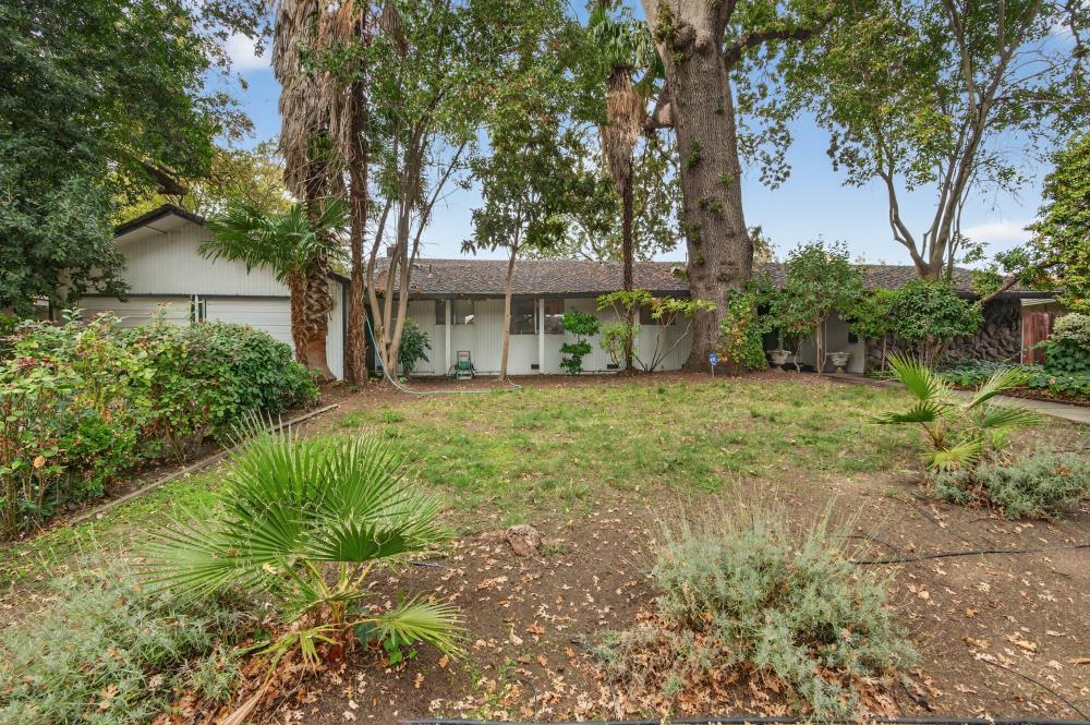 7517 Parkwoods Drive