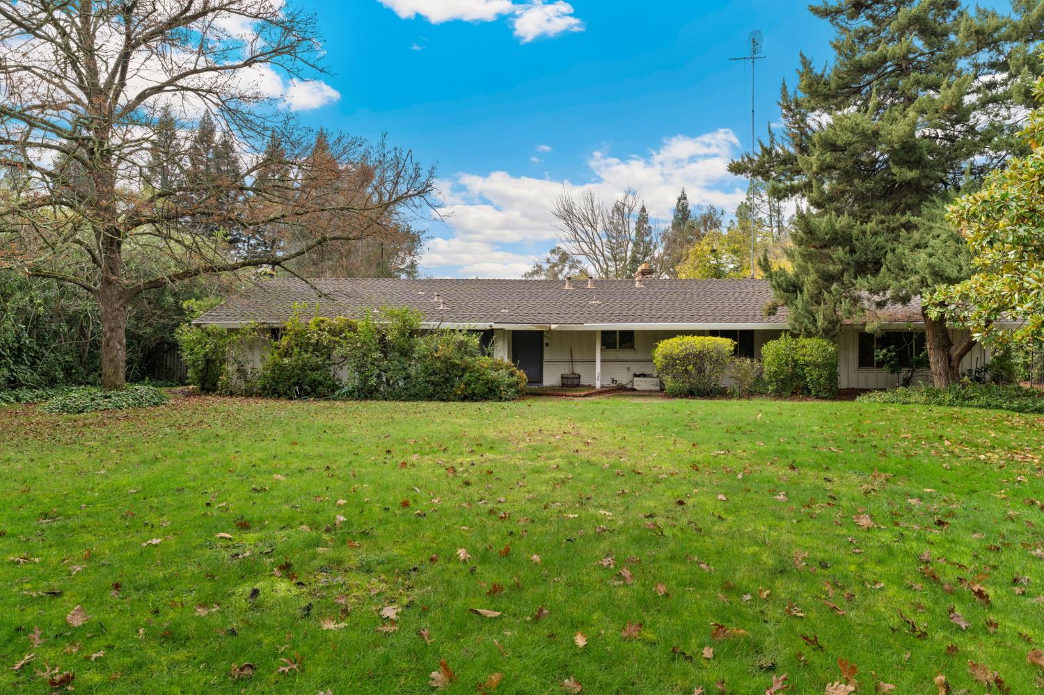 1831 Maple Glen Road