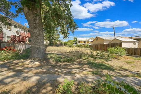 123 3rd St Marysville CA 95901