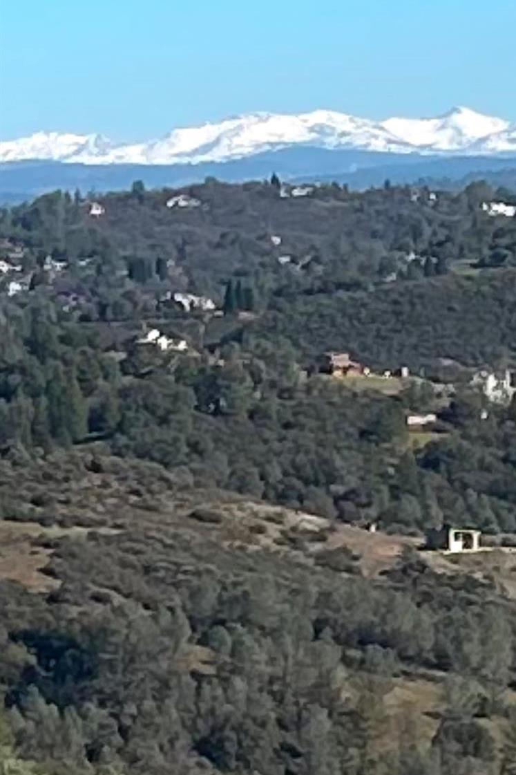 10 Hillside Drive