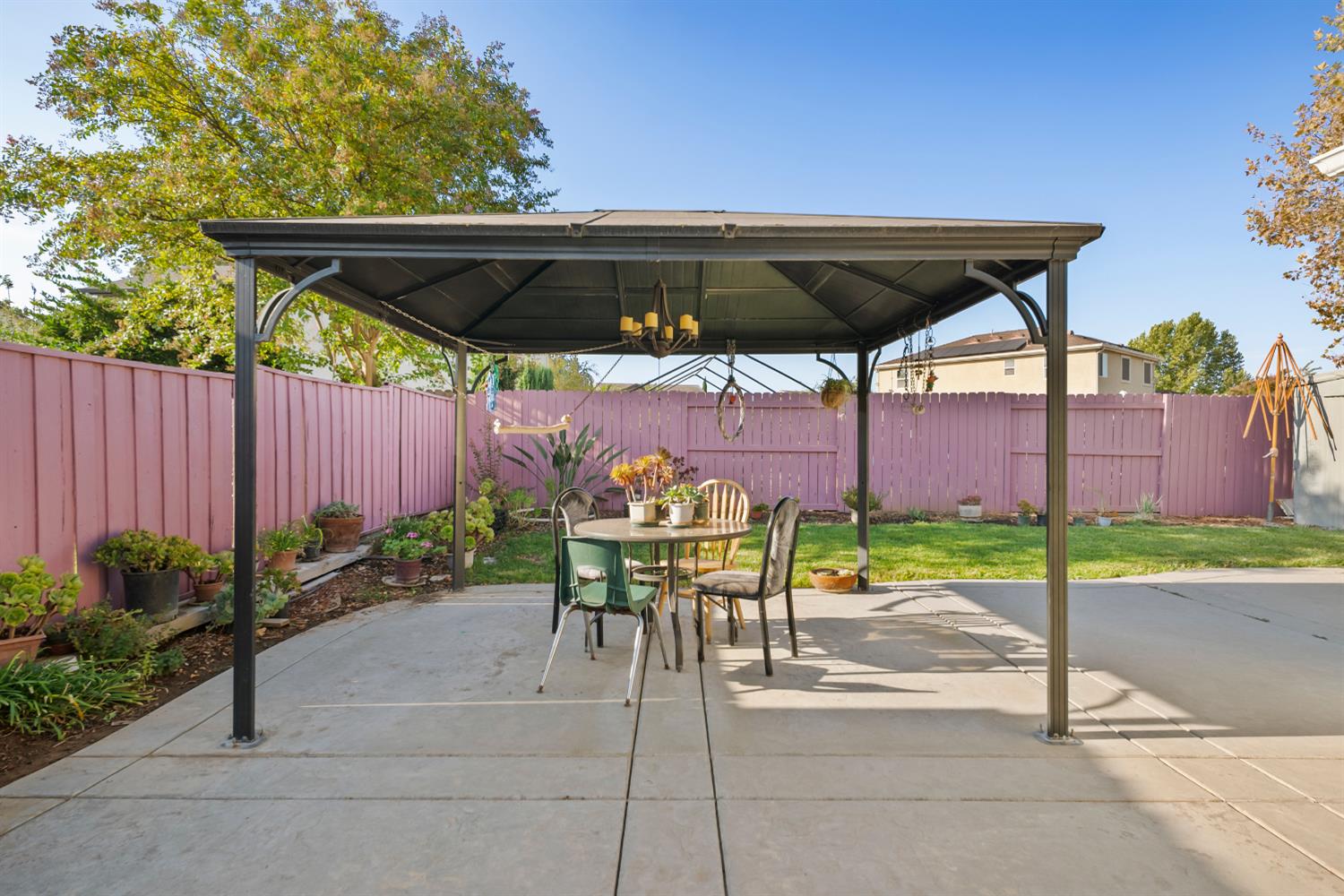 1254 Kensington Drive