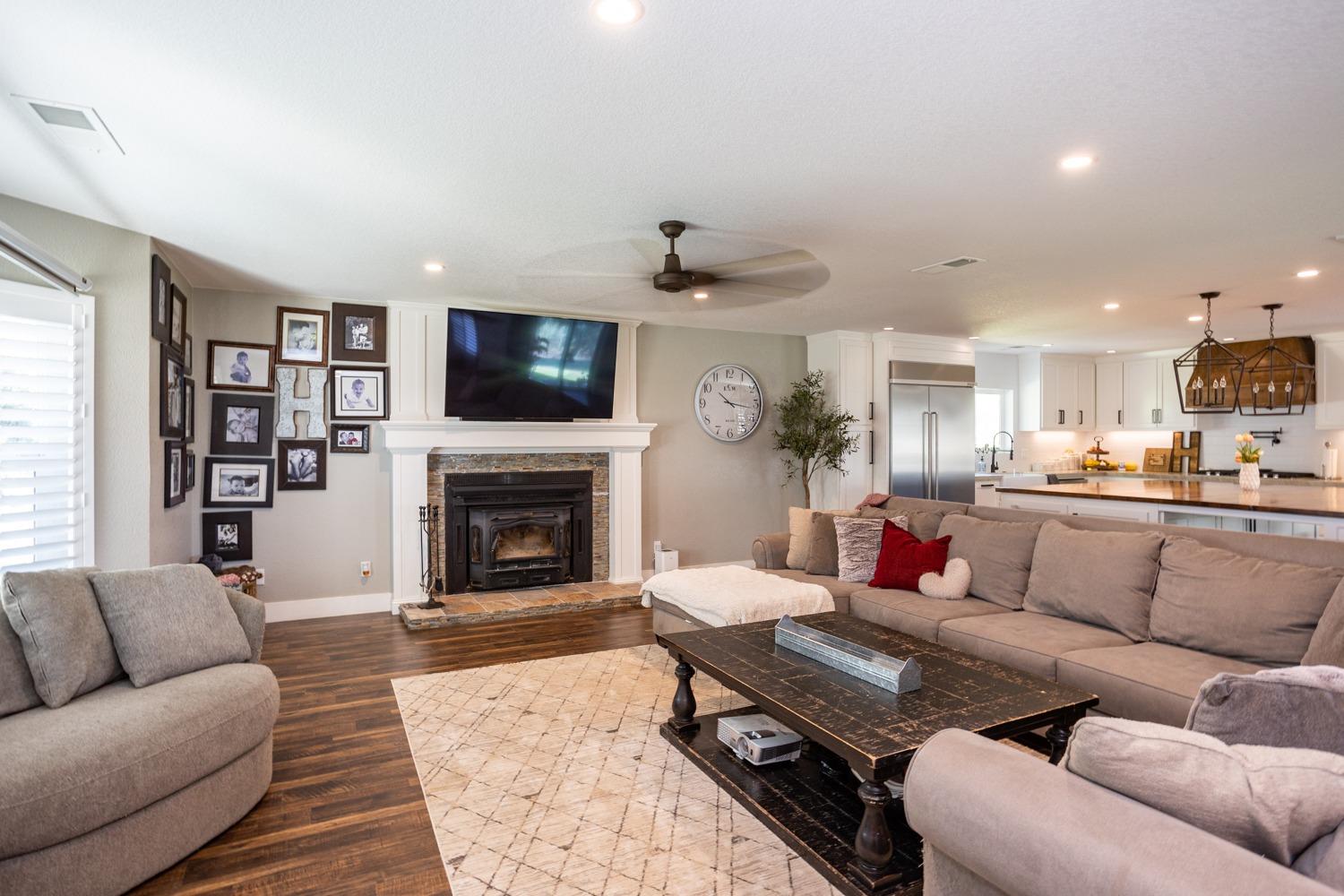9337 Creekside Lane