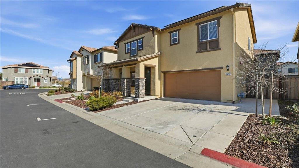 Photo of 1437 Coral Street, Lincoln, CA 95648 (MLS # 226013188)