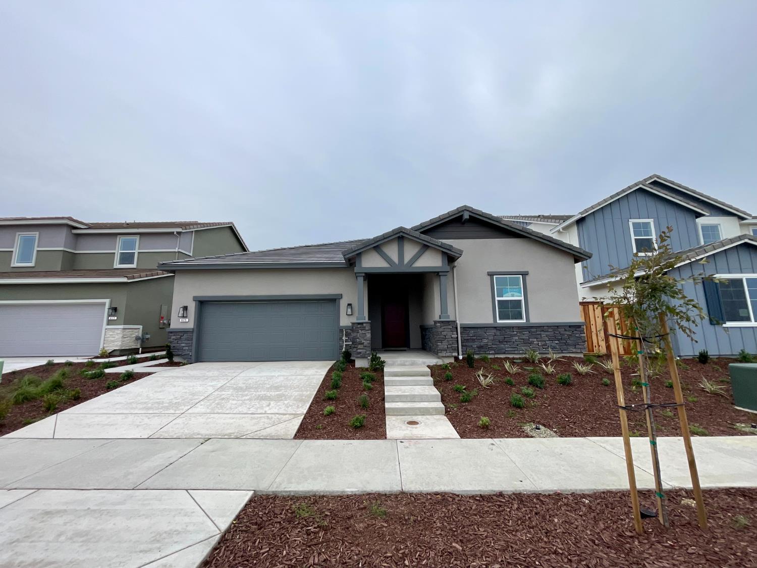 625 Silver Canoe Court