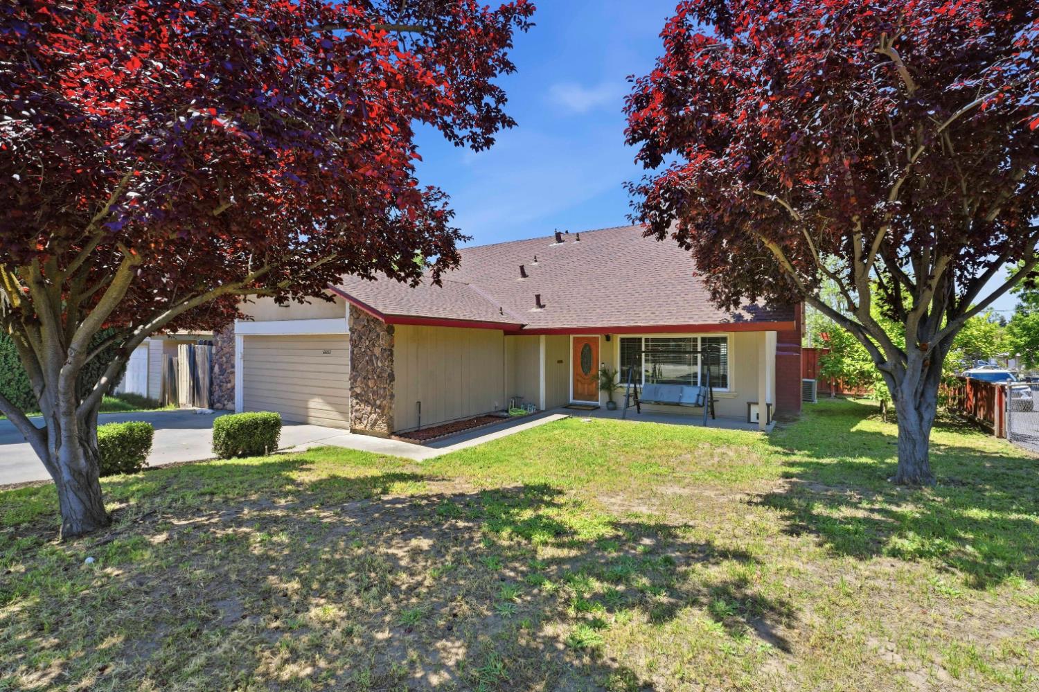 6653 Deerfield Drive