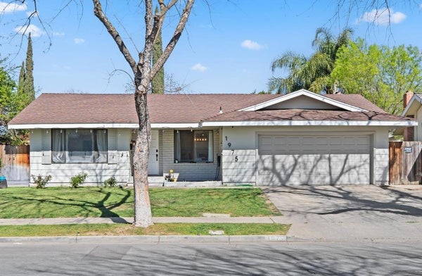 1975 E ALEXANDER AVE, MERCED, CA 95340 - Image bdbd0bc6f2ea30ca583550c4bbd3525c/2581229847