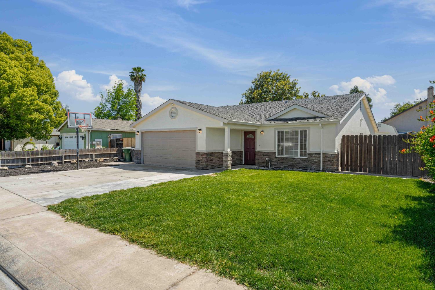 1464 Denise Drive
