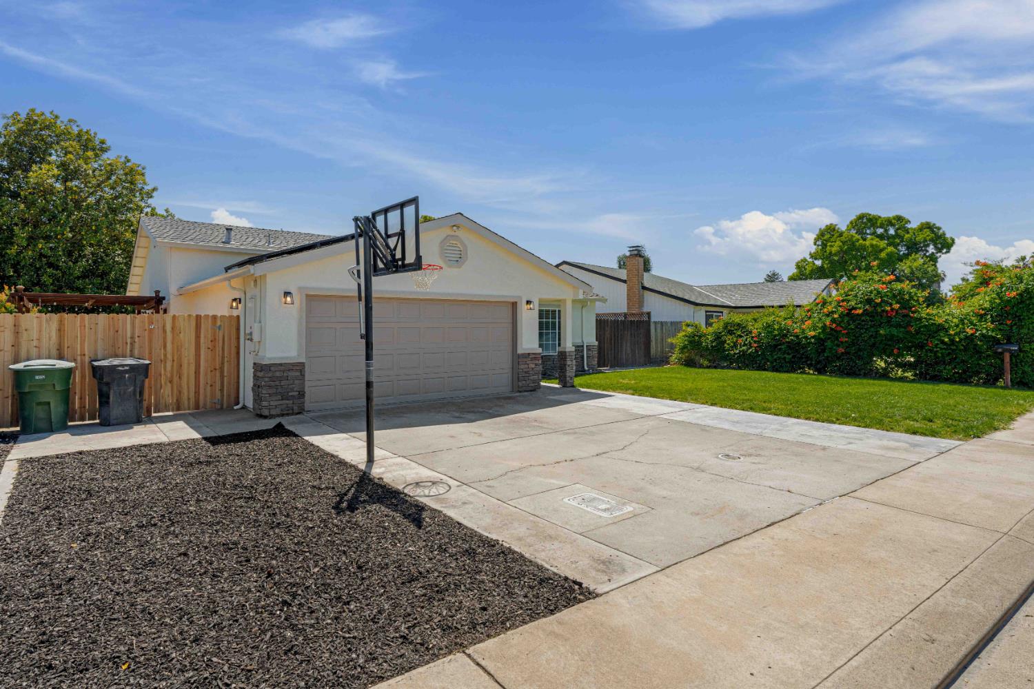 1464 Denise Drive