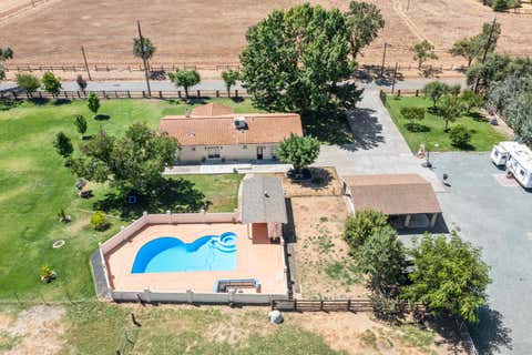 Featured picture for the property 226090501