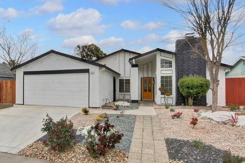 9537 Mirandy Drive, Sacramento, CA 95827 - #: 225025772
