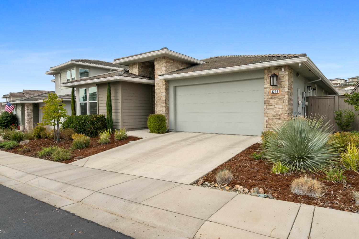 3239 Highgate Terrace Loop