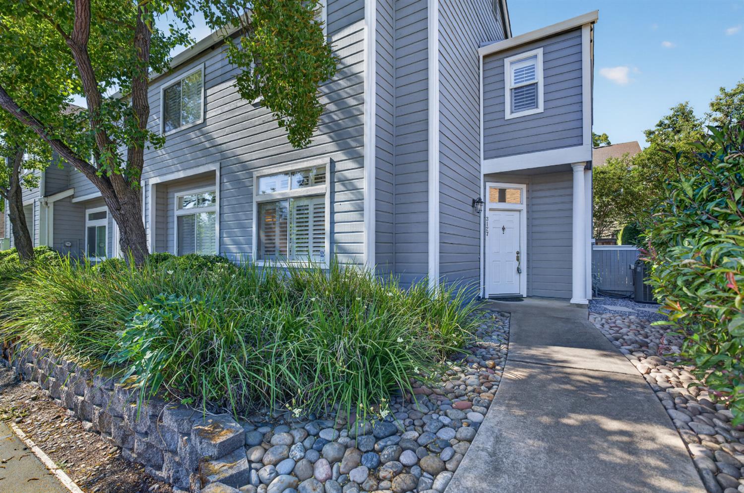 3127 Woods Circle