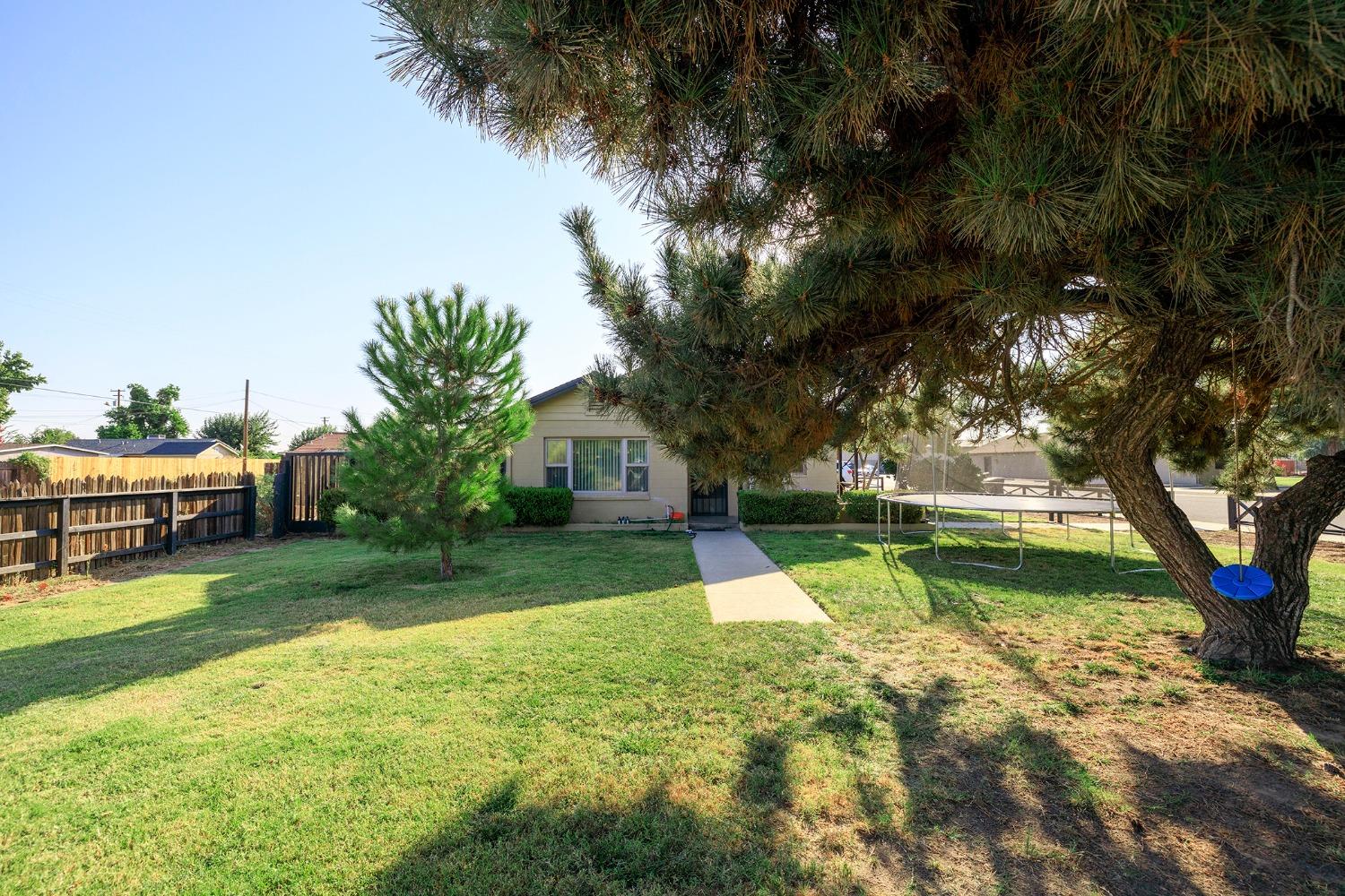 View Hughson, CA 95326 house