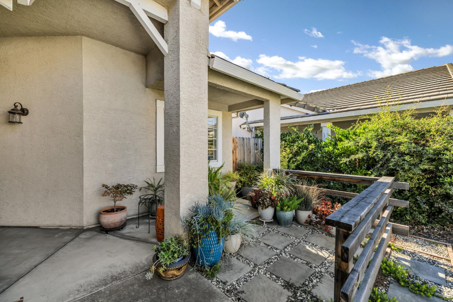 3438 Alder Canyon Way