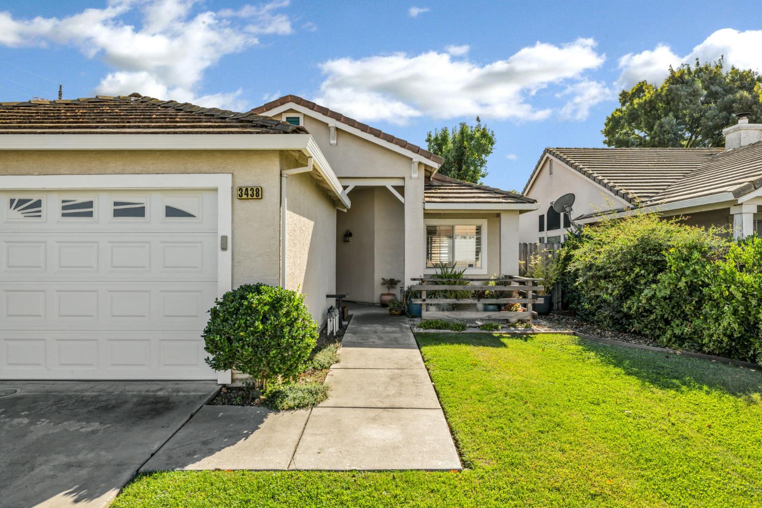 3438 Alder Canyon Way