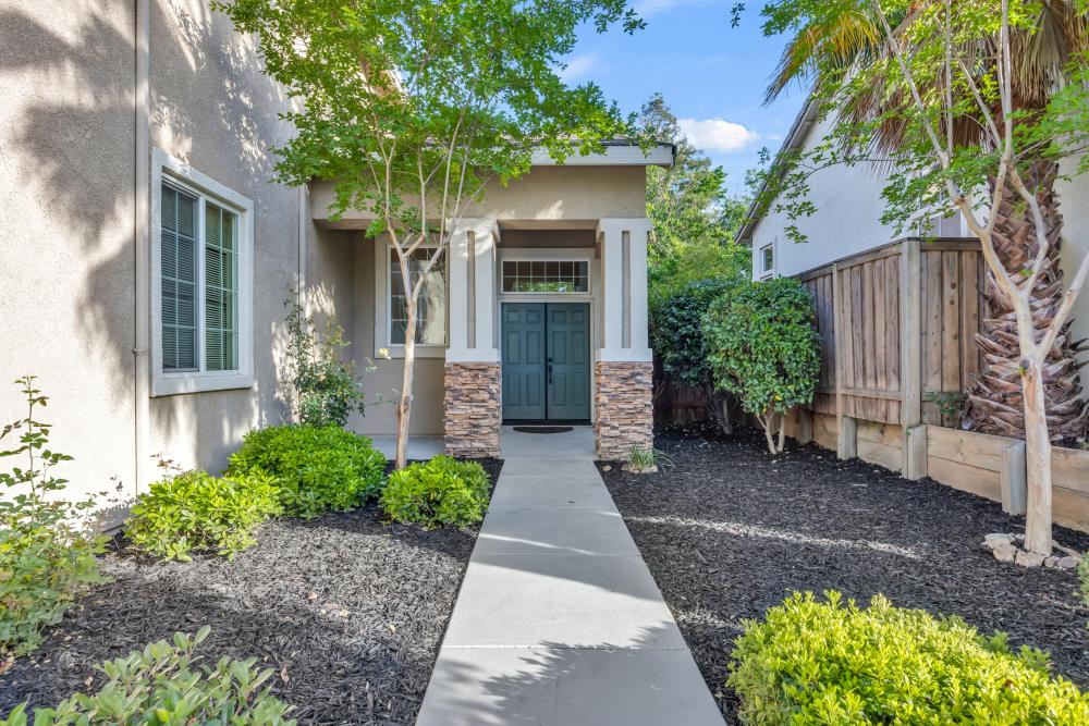 1863 Antares Court