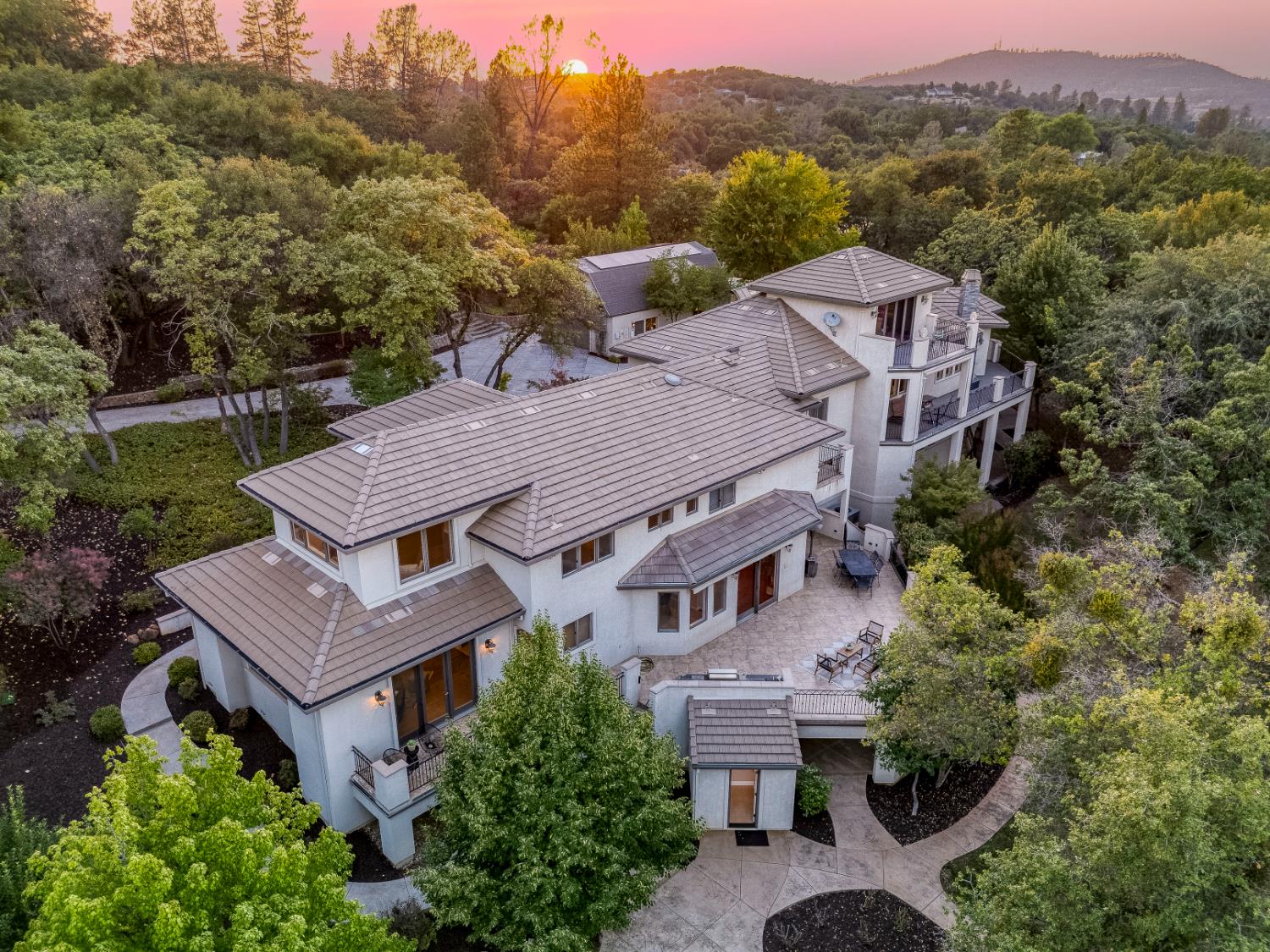 4324 Carlson Court