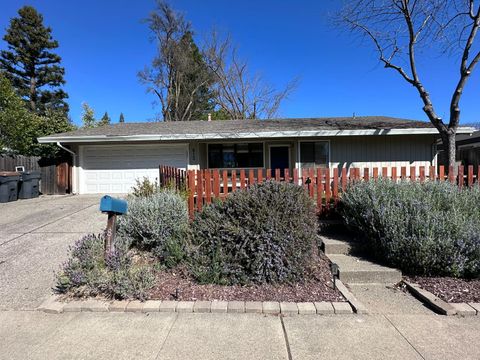 813 Barcelona Avenue Davis CA 95616