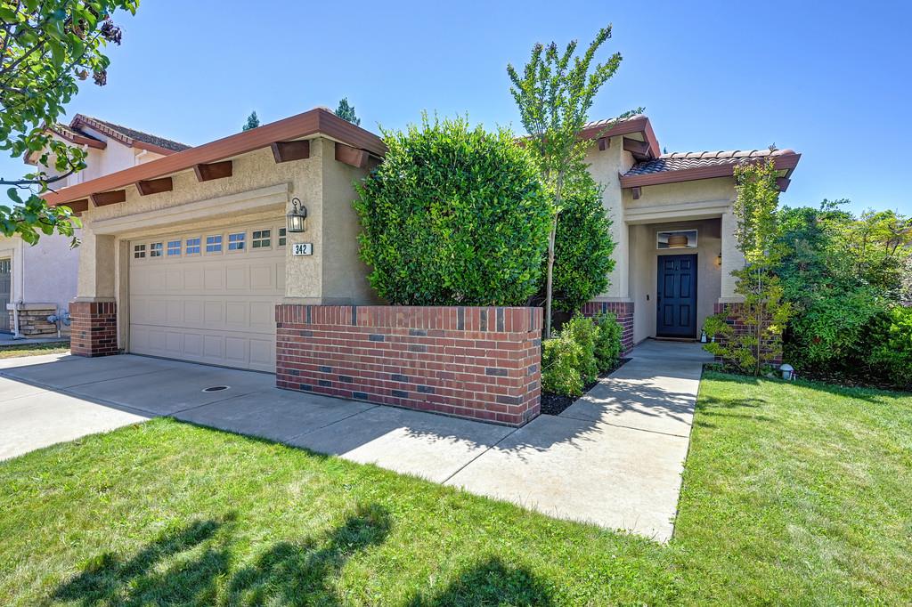 342 Leckenby Way