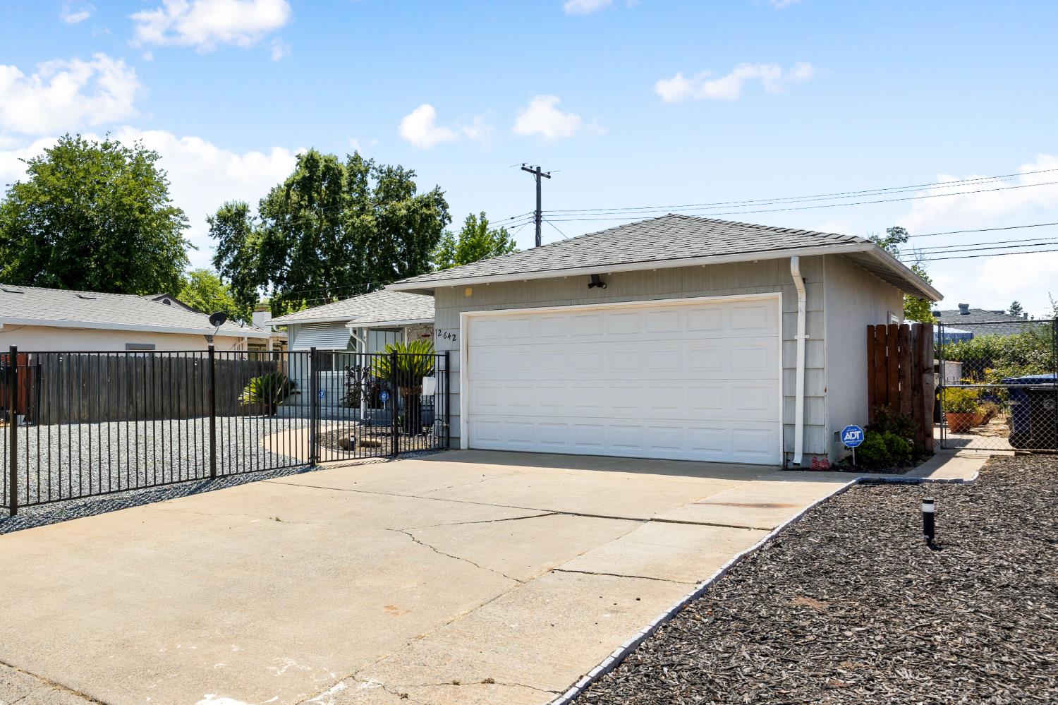 2642 Gilbert Way