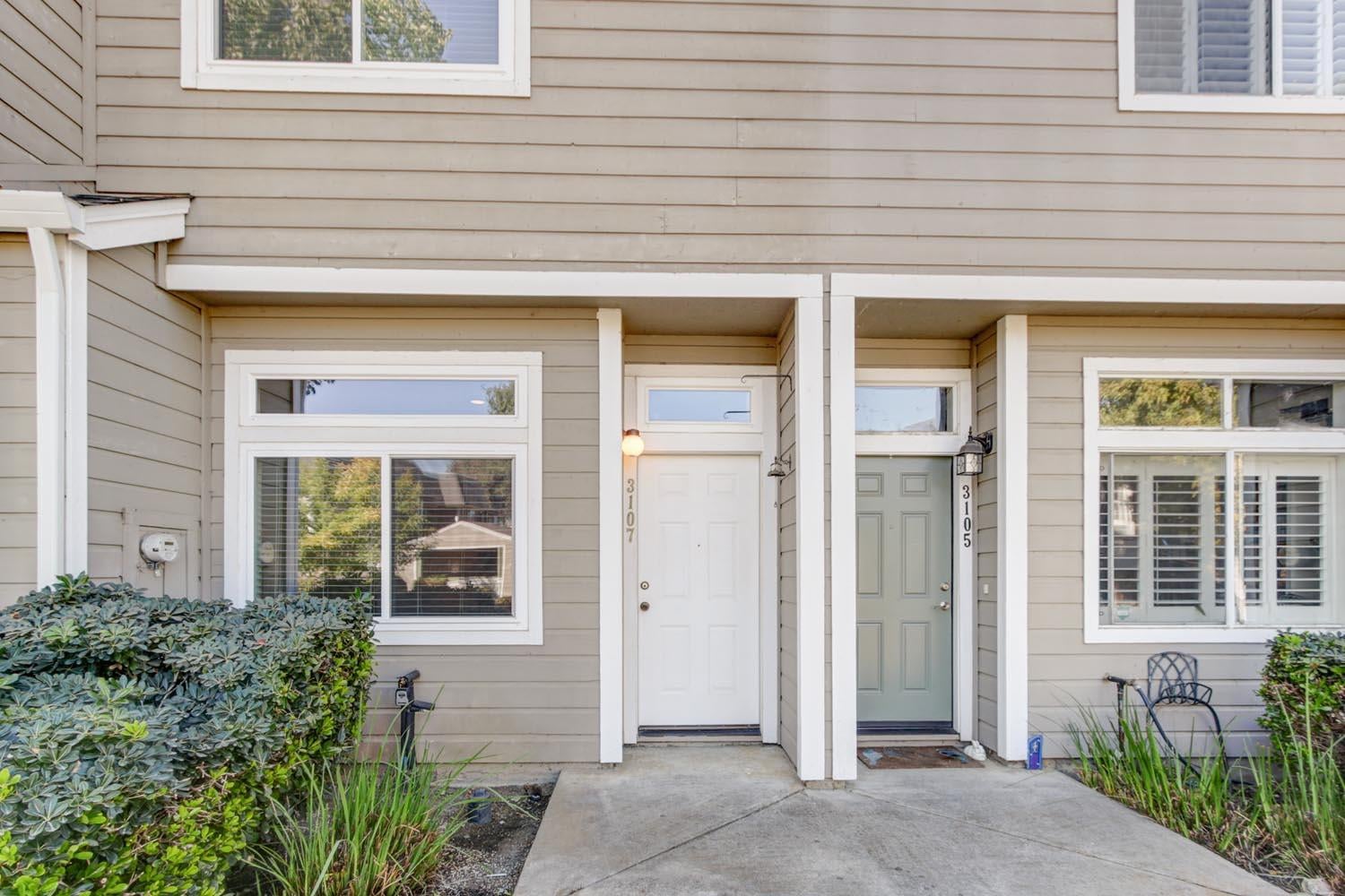 3107 Woods Circle