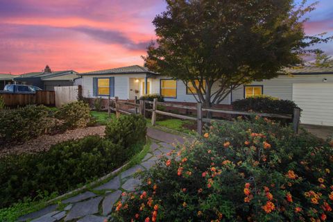 1421 Pontiac Street Oakdale CA 95361