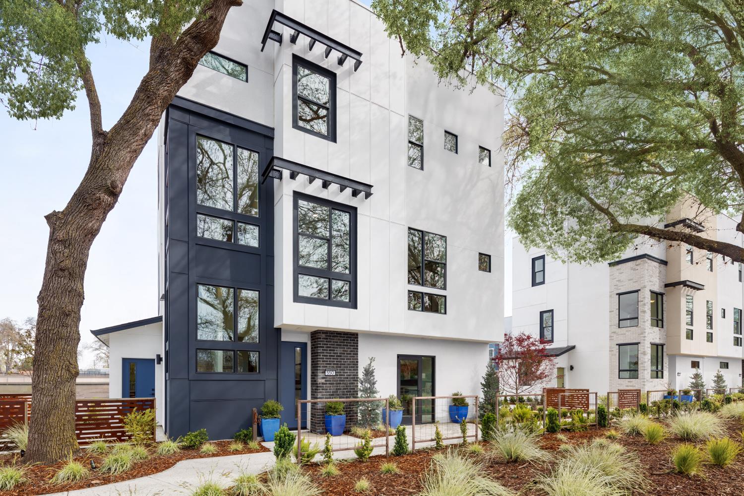 610 E Street