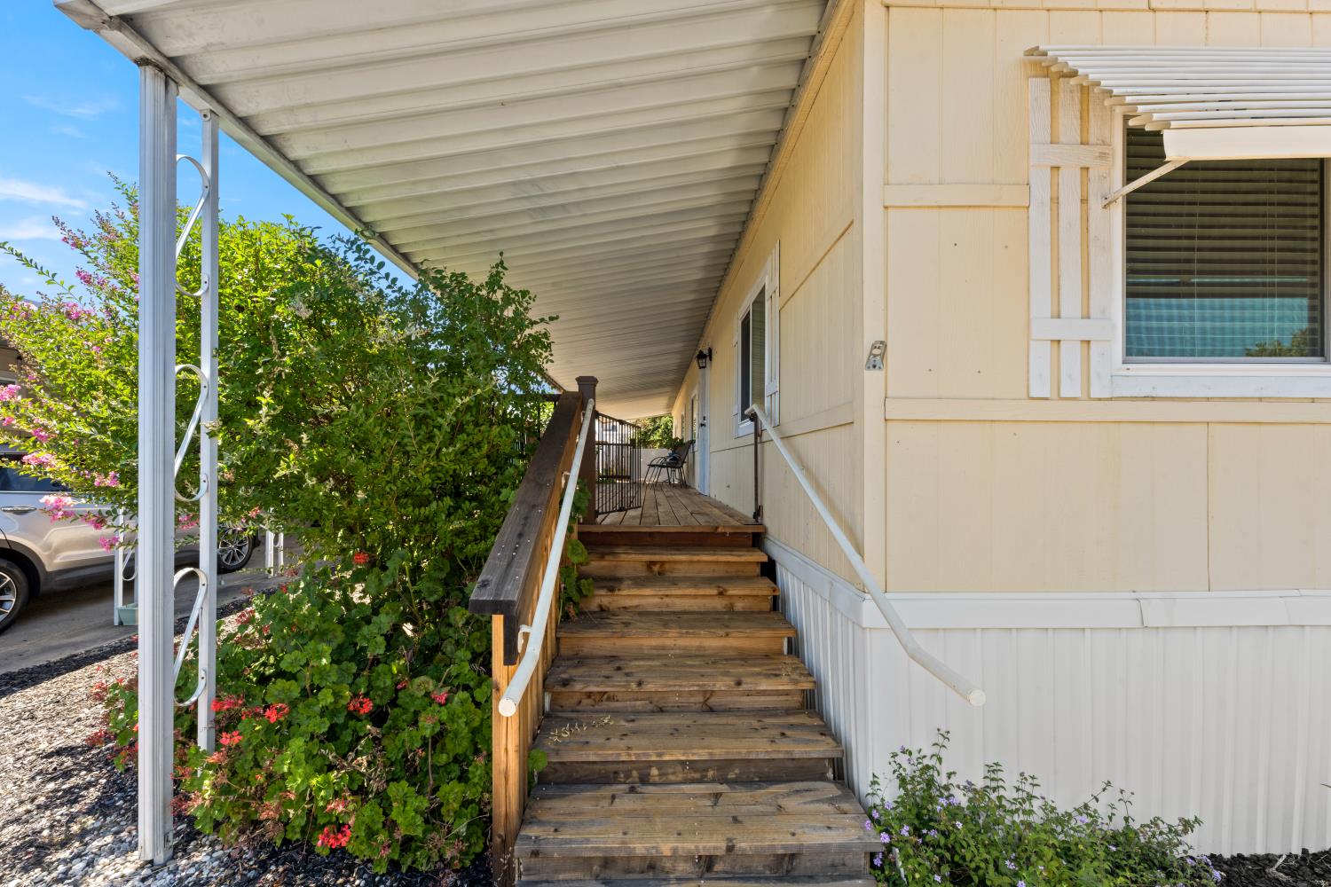 220 Pau Hana Circle