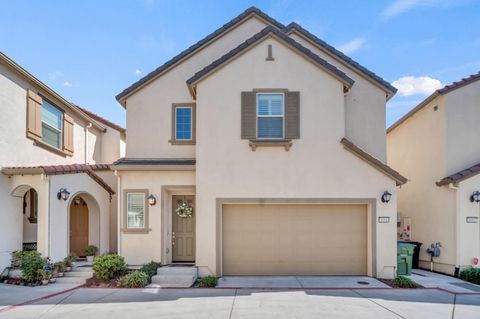 8960 Upbeat Way, Elk Grove, CA 95757 - MLS#: 225056607