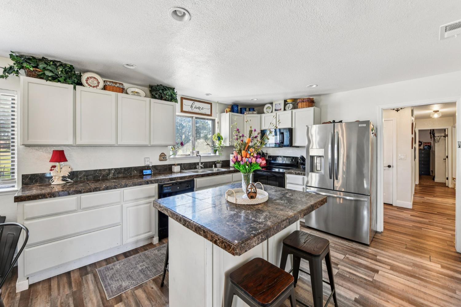 11890 Cresthill Drive