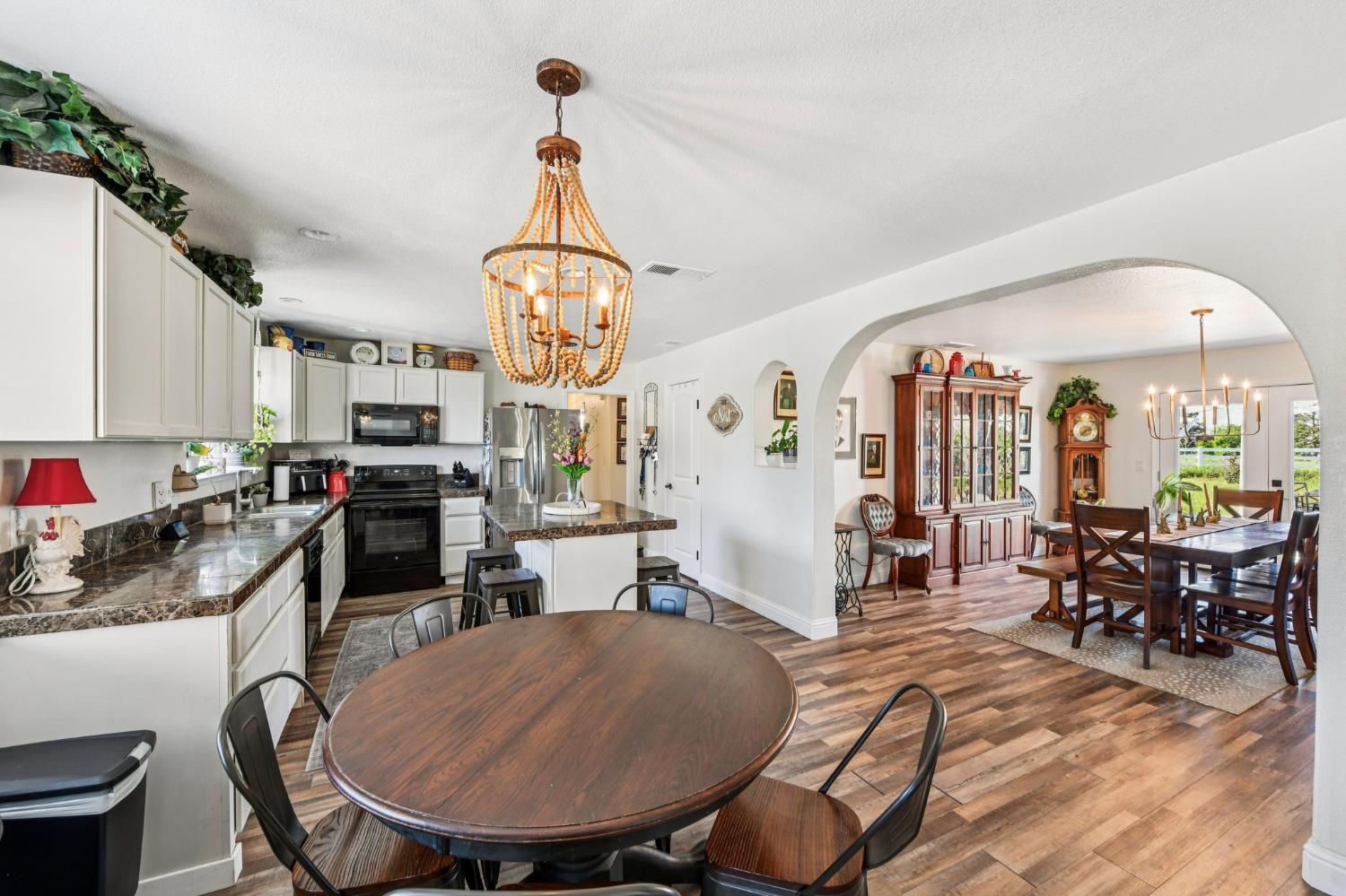 11890 Cresthill Drive