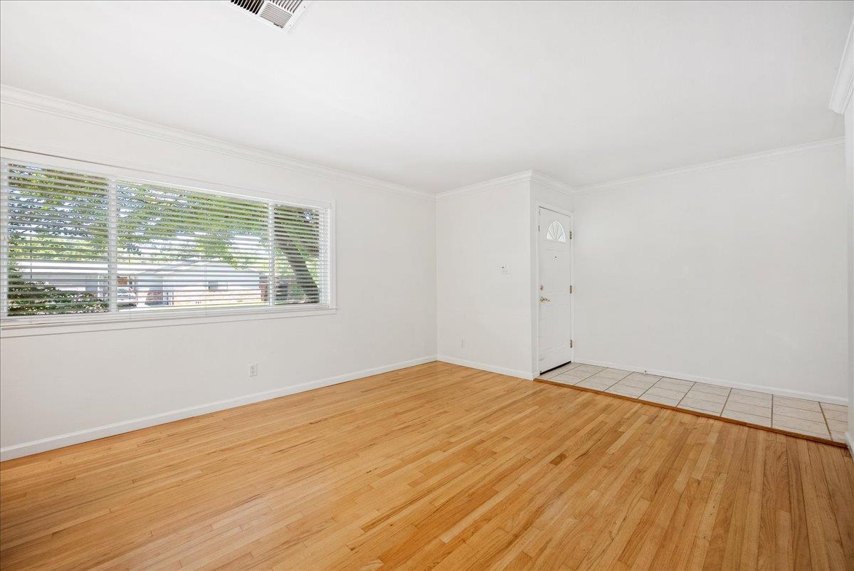 3337 Monteglen Court
